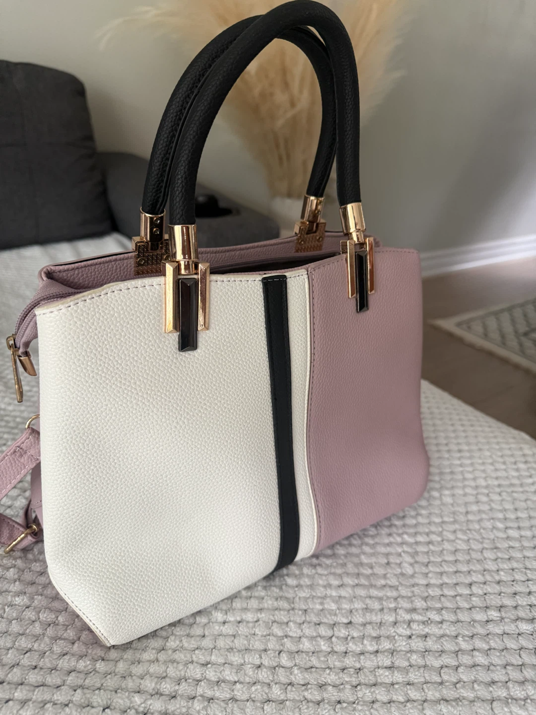Colorblocked Handbag in Pink, White and Black