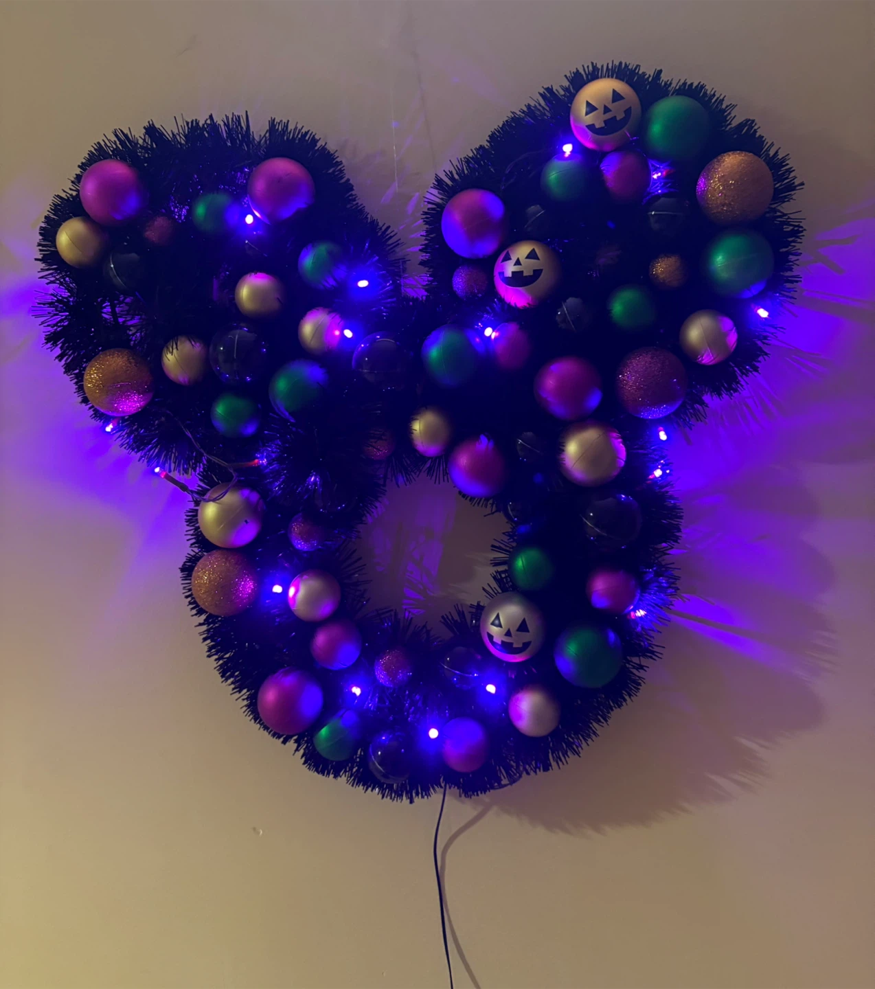 Disney Mickey Mouse Lighted Halloween Wreath - photo 5