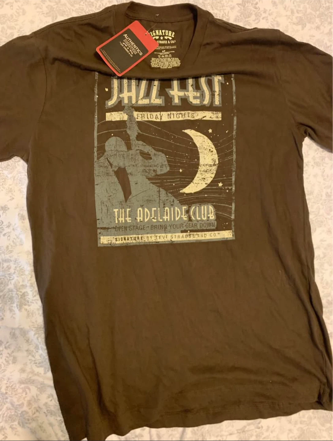 Levi Strauss & Co. T-Shirt