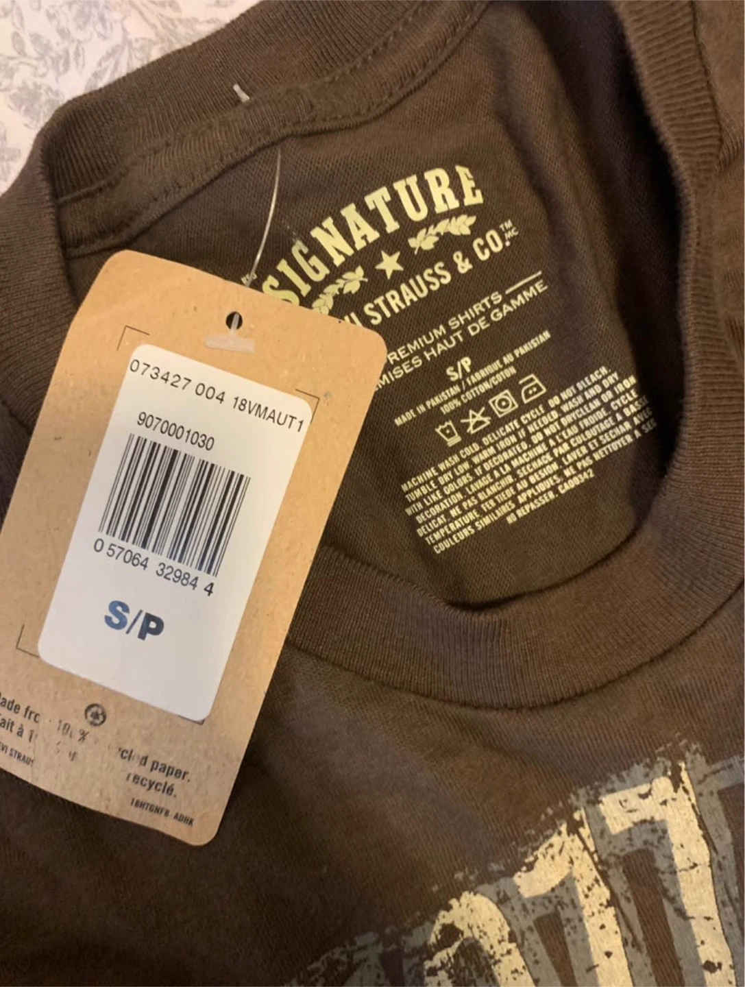 Levi Strauss & Co. T-Shirt - photo 3