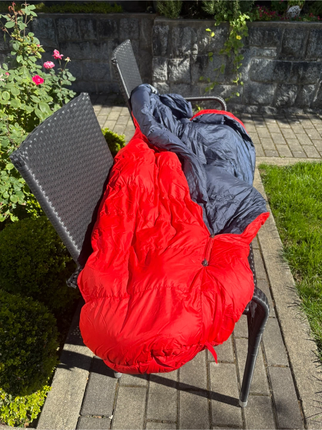 MEC Down Sleeping Bag Draco -9 C regular size - photo 2