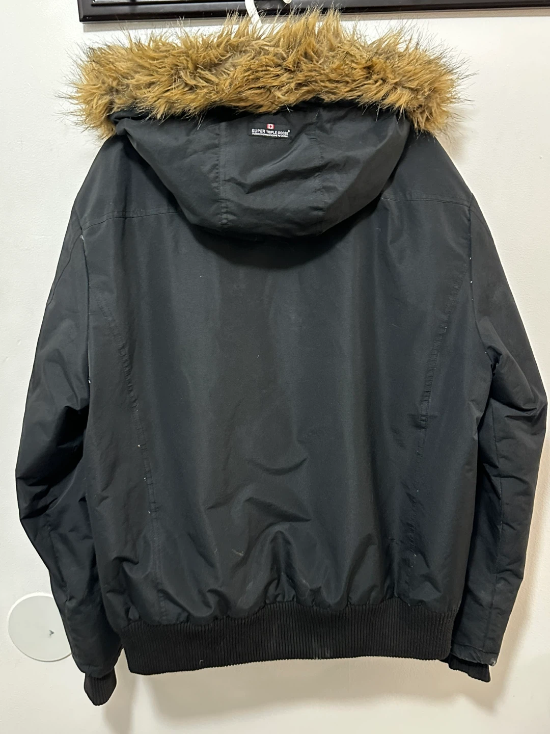 Black Men’s Winter Jacket - photo 3