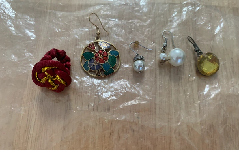 Fashion Earrings & red ring - photo 2