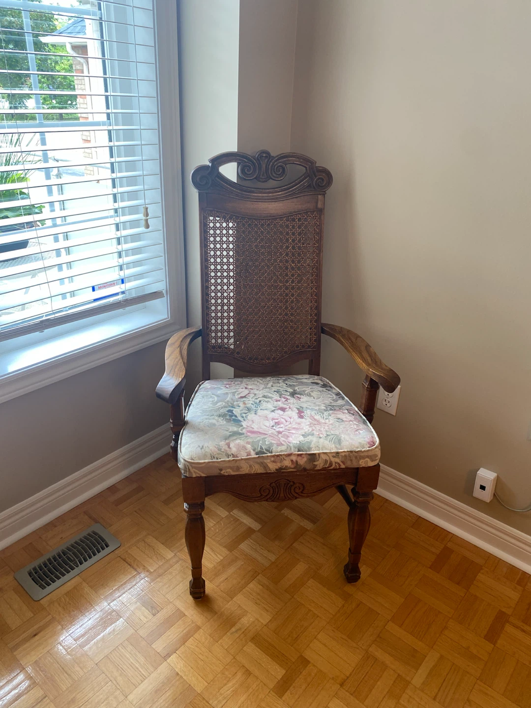 Vintage Oak Dining Room Set with Hutch and Chairs - photo 5