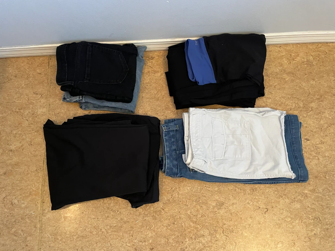 Pending-Free Women’s clothing sz small - photo 2