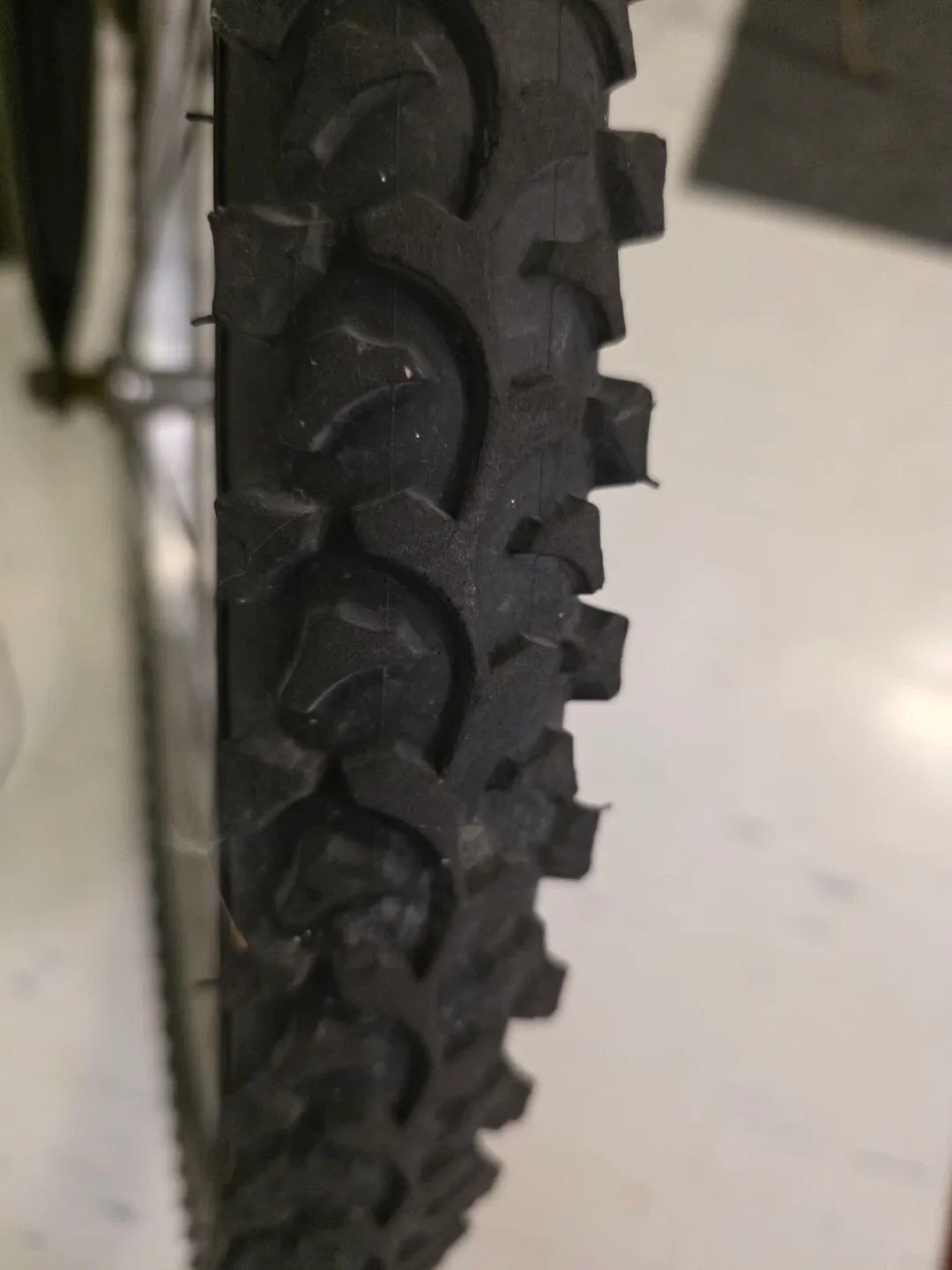Avigo Nitro Mountain Bike - photo 3