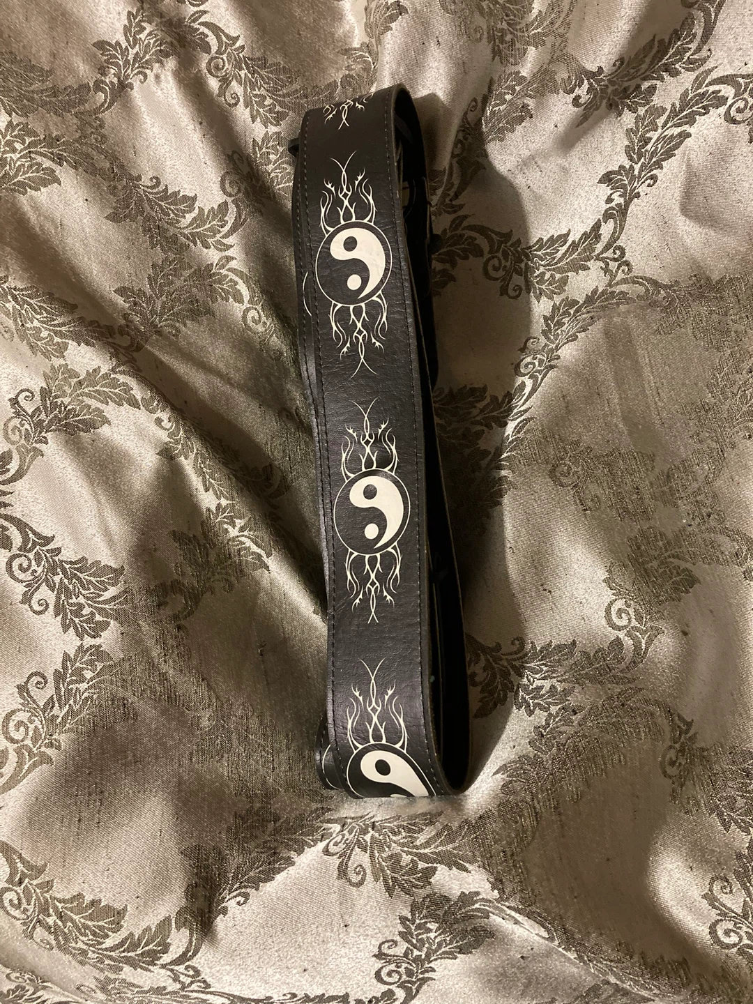 Yin Yang Guitar Strap