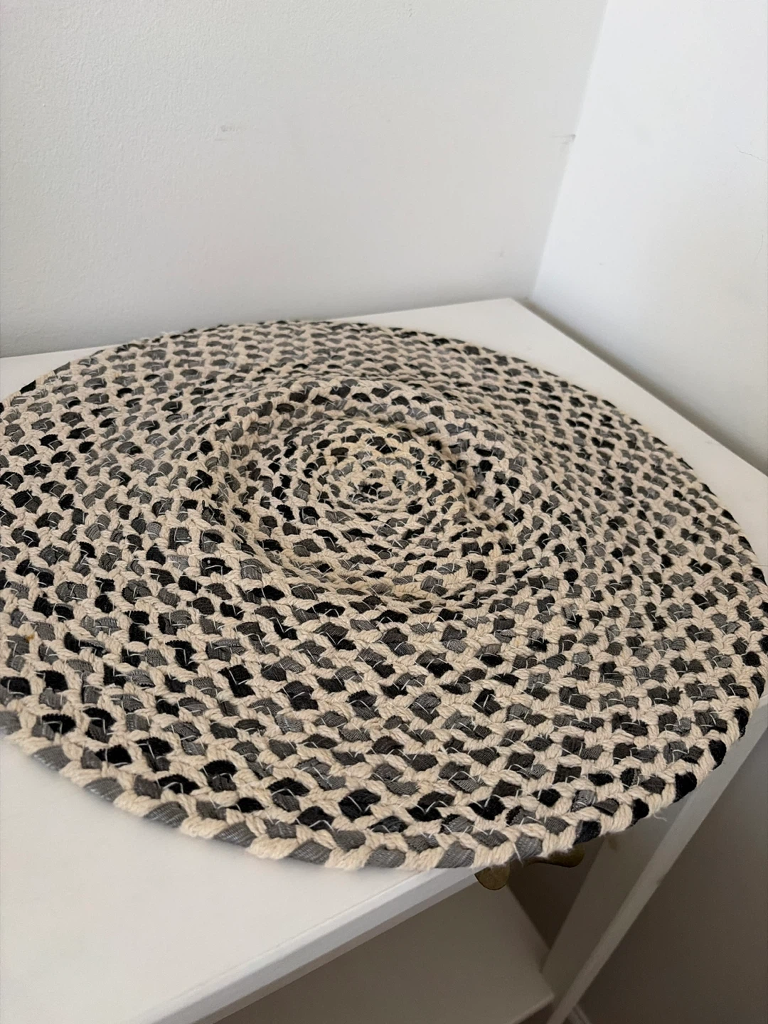 Set of 2 Round Braided Table Placemat