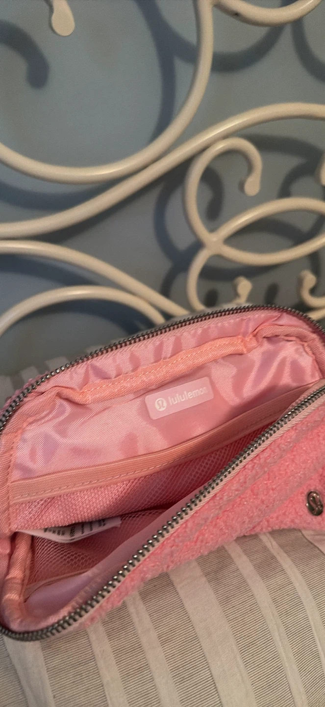 Lululemon belt bag 1L fleece pink - photo 2