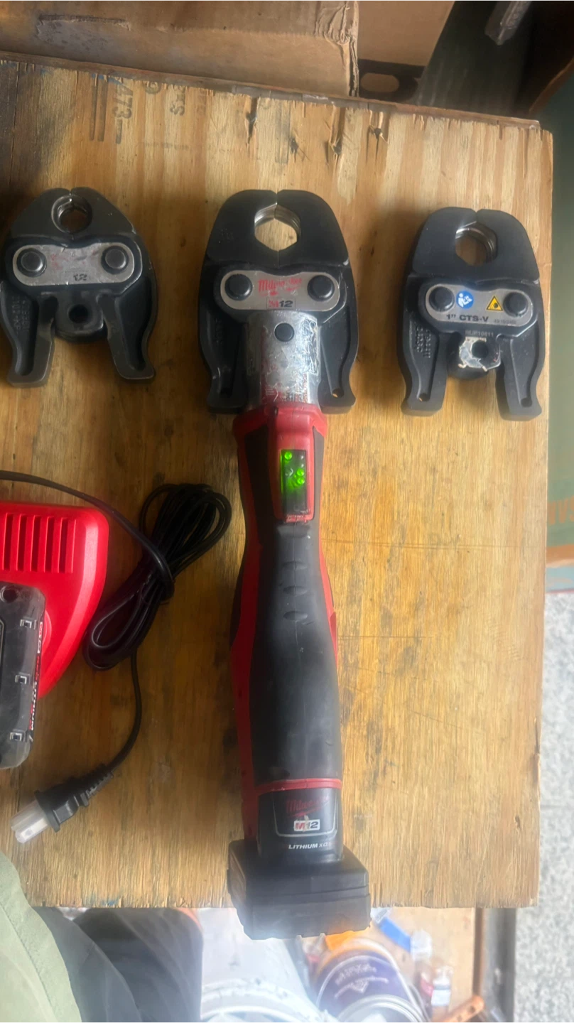 Milwaukee M12 Force Logic Press Tool with Jaws - photo 4