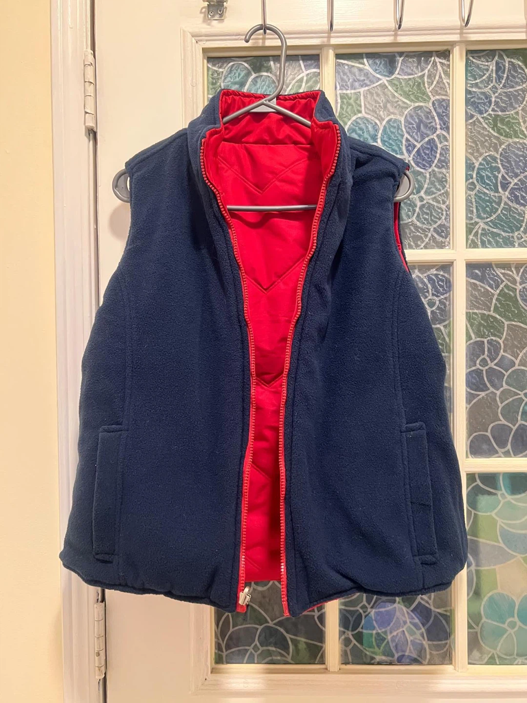 Reversible Red and Navy Fleece Vest - photo 3