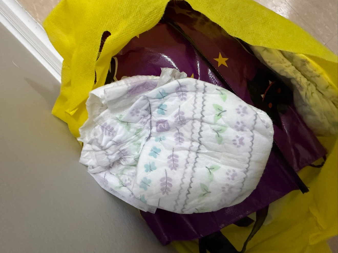 Medela Breast Pump and Diapers Bundle - photo 2