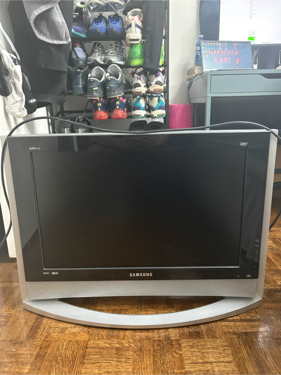 Samsung LCD TV