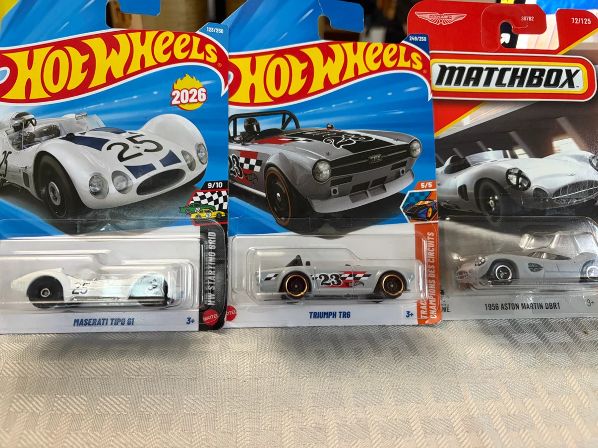 Hot Wheels Triumph TR6 Die-cast Car