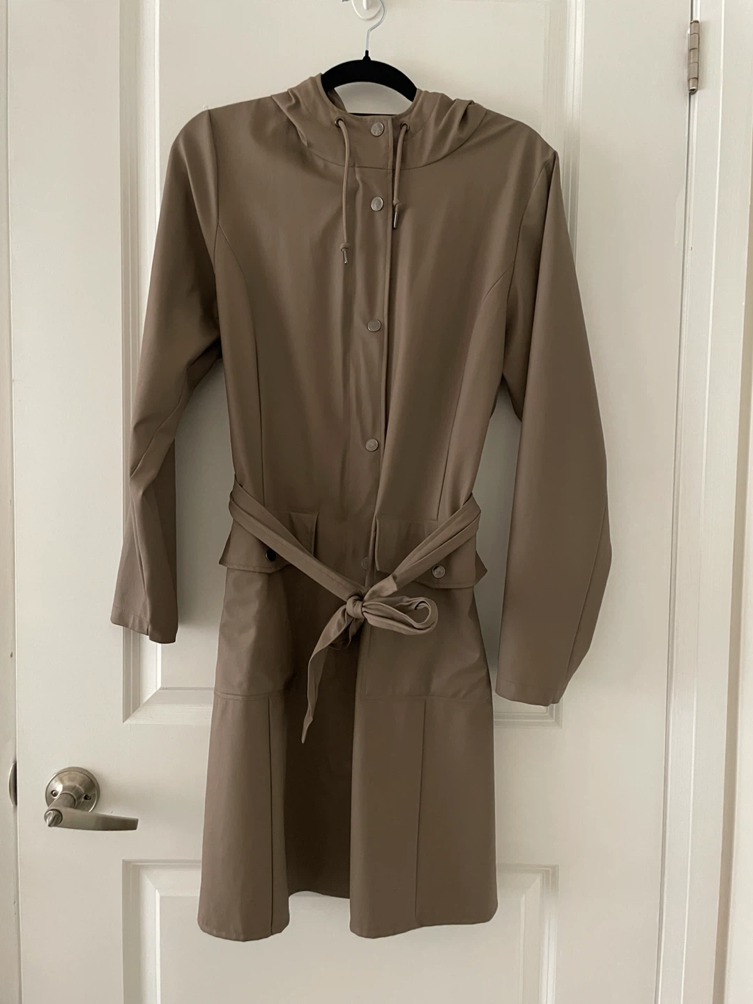 RAINS Women’s Waterproof Raincoat in Taupe