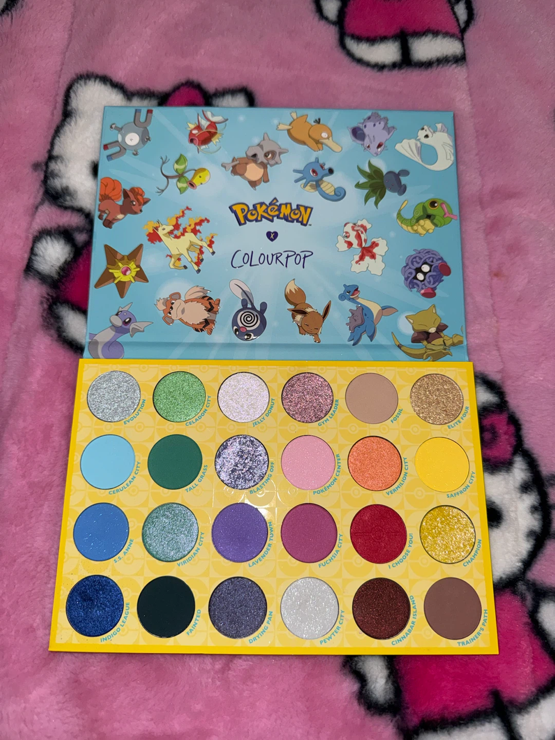 NEW POKEMON PALLET TOWN EYESHADOW PALETTE