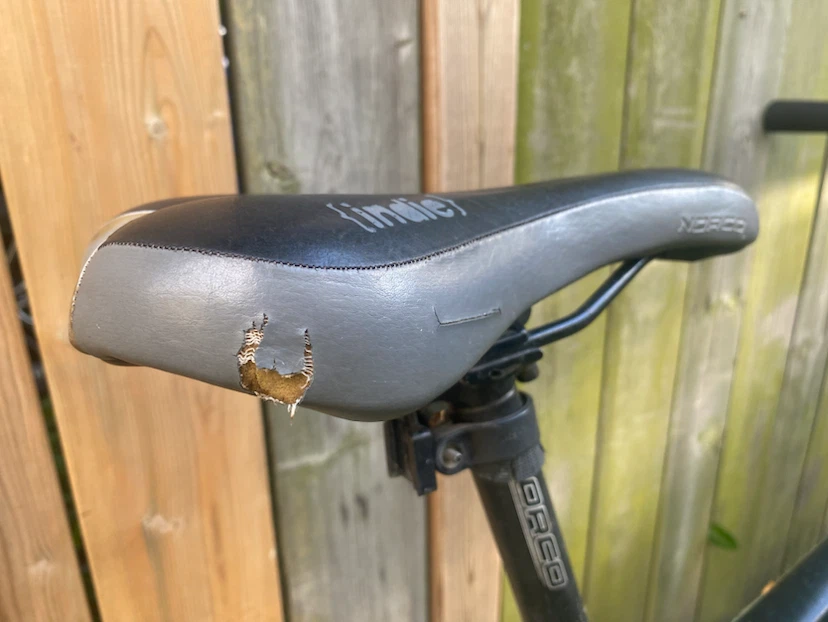 Norco Indie Bicycle 18 inch - Hybrid (Needs Tune-Up / Has Rust) - photo 5