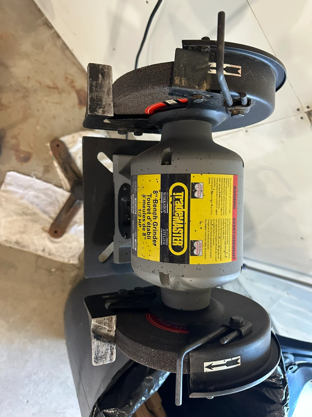 grinder with stand, portable air tank, floor jack - photo 2
