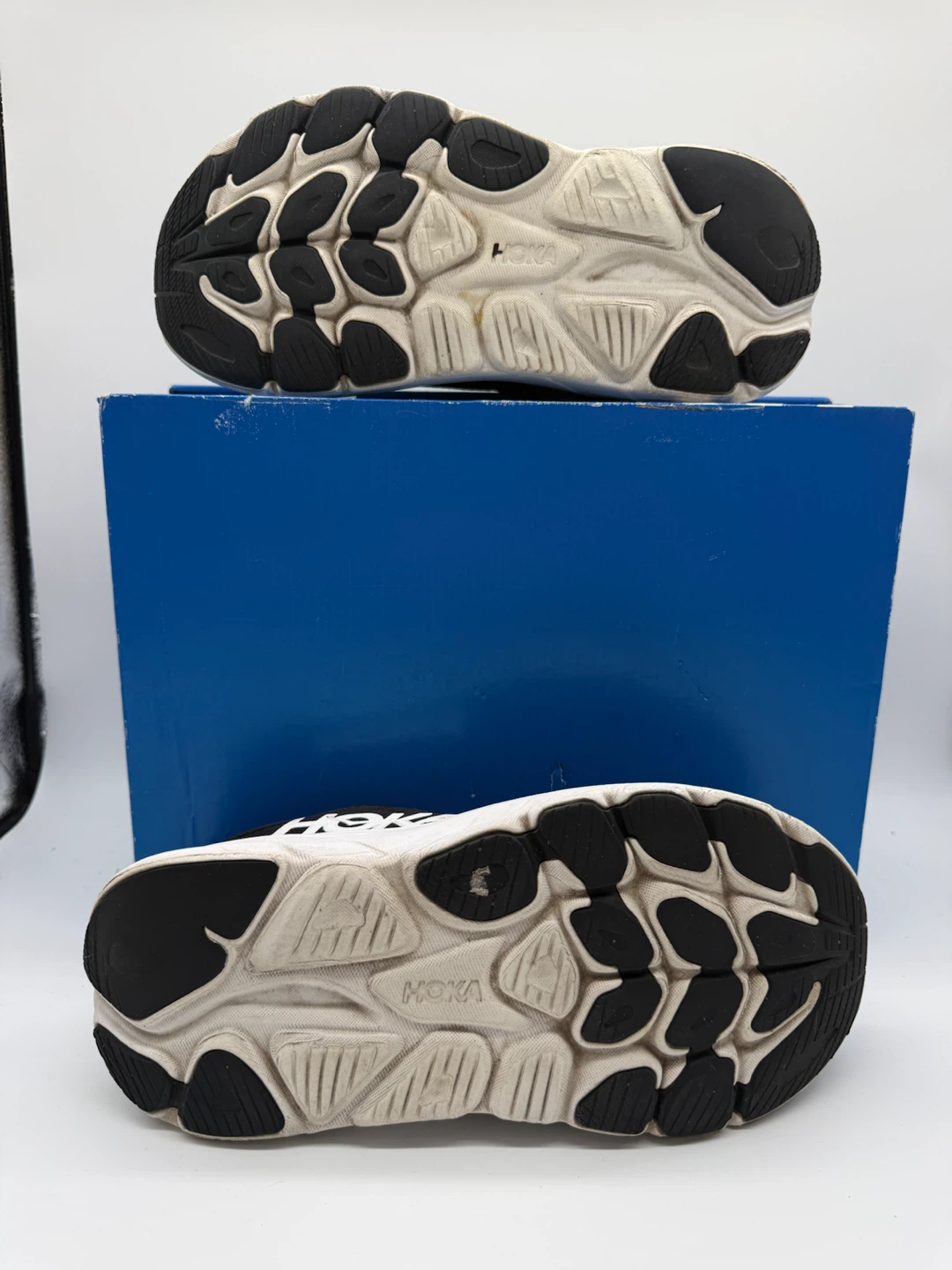 HOKA One One Clifton 10 Women’s Running Shoes Size US 9,5(2E) - photo 3