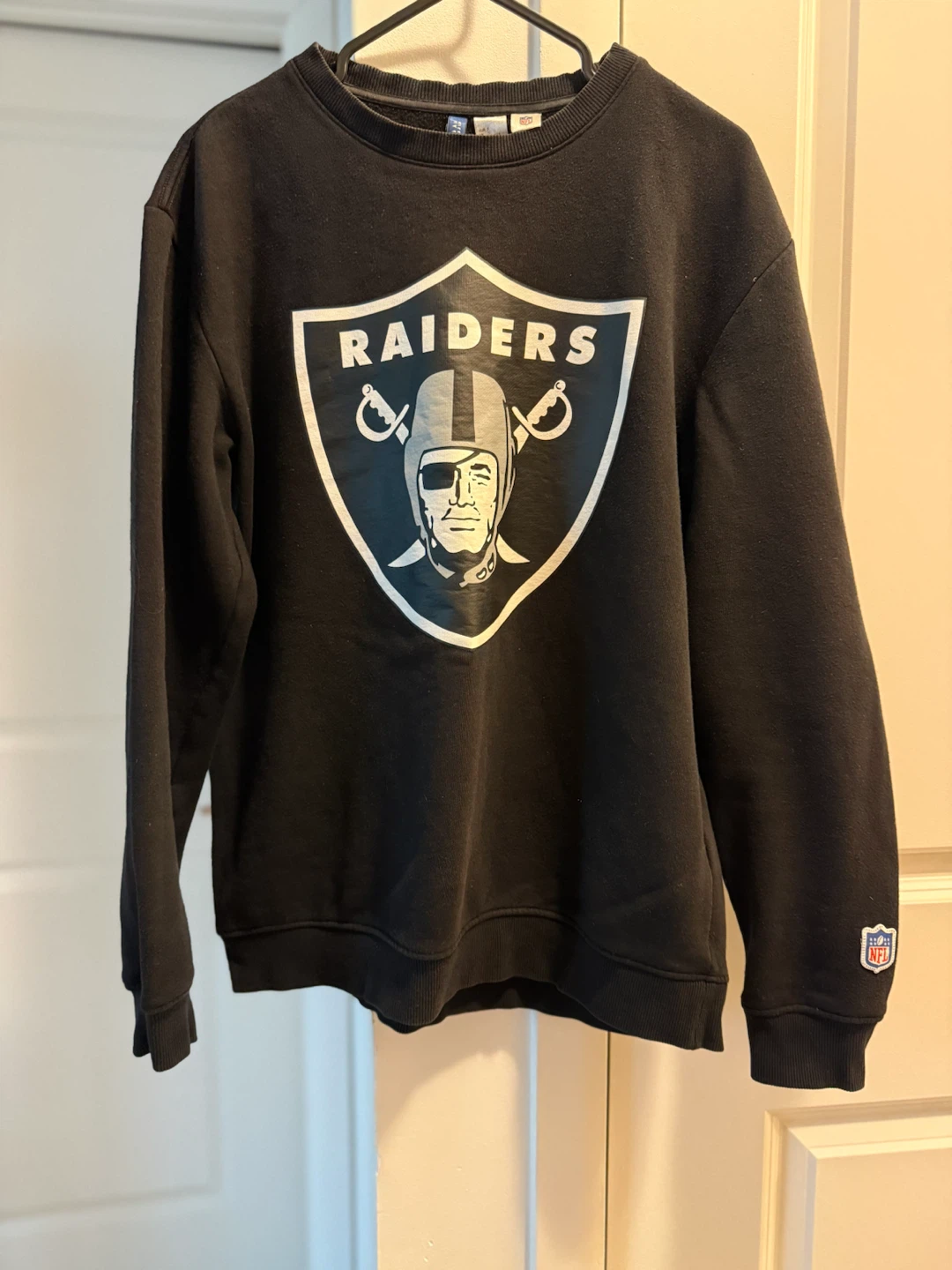 H&M NFL Las Vegas Raiders Sweatshirt