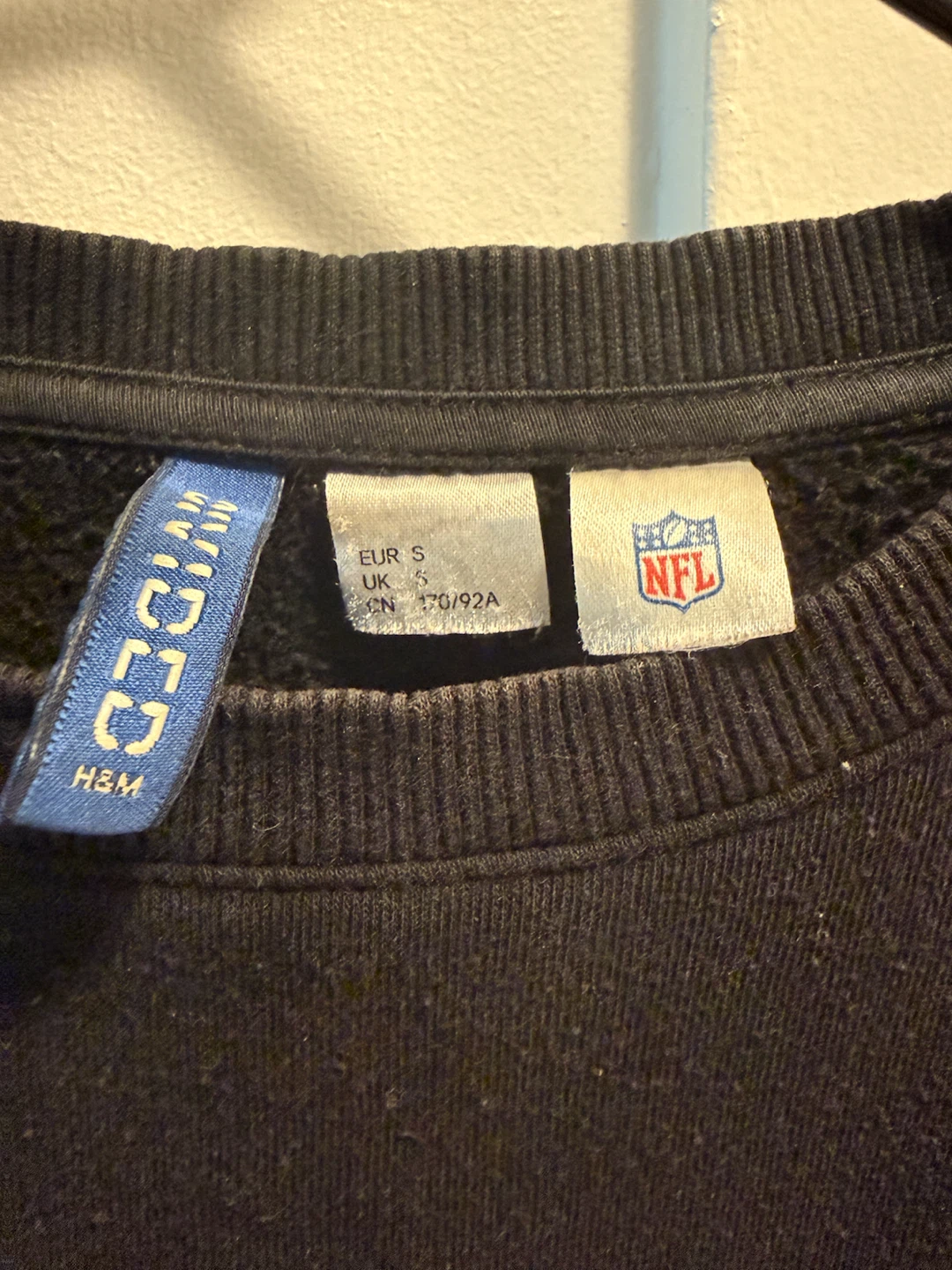 H&M NFL Las Vegas Raiders Sweatshirt - photo 3