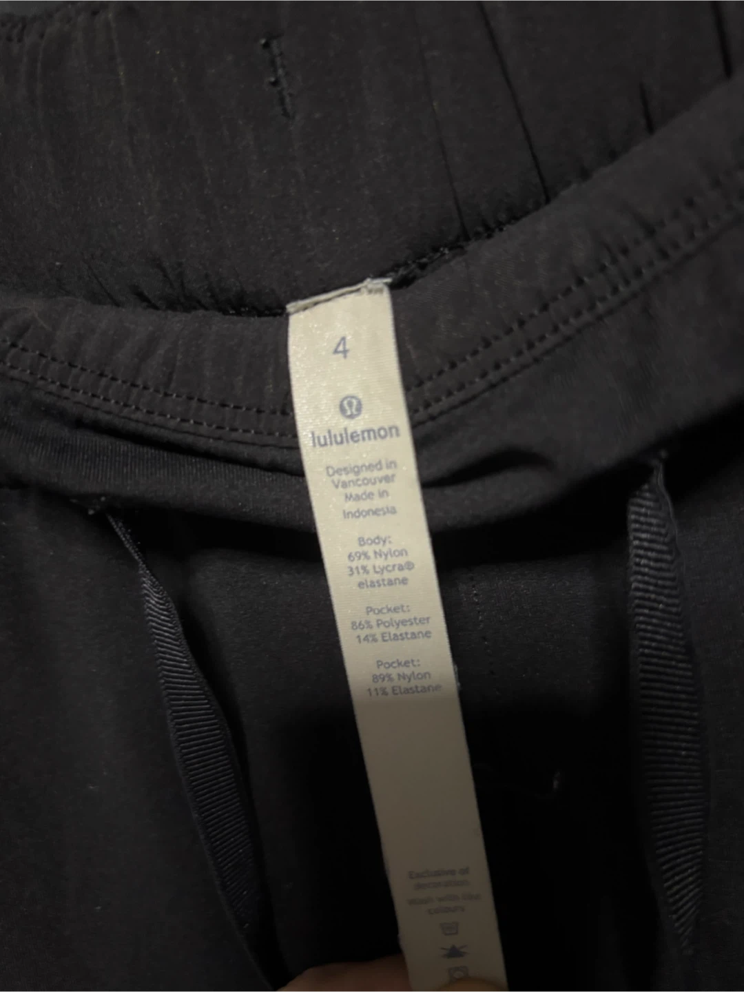 Lululemon Black Pants Size 4 - photo 3