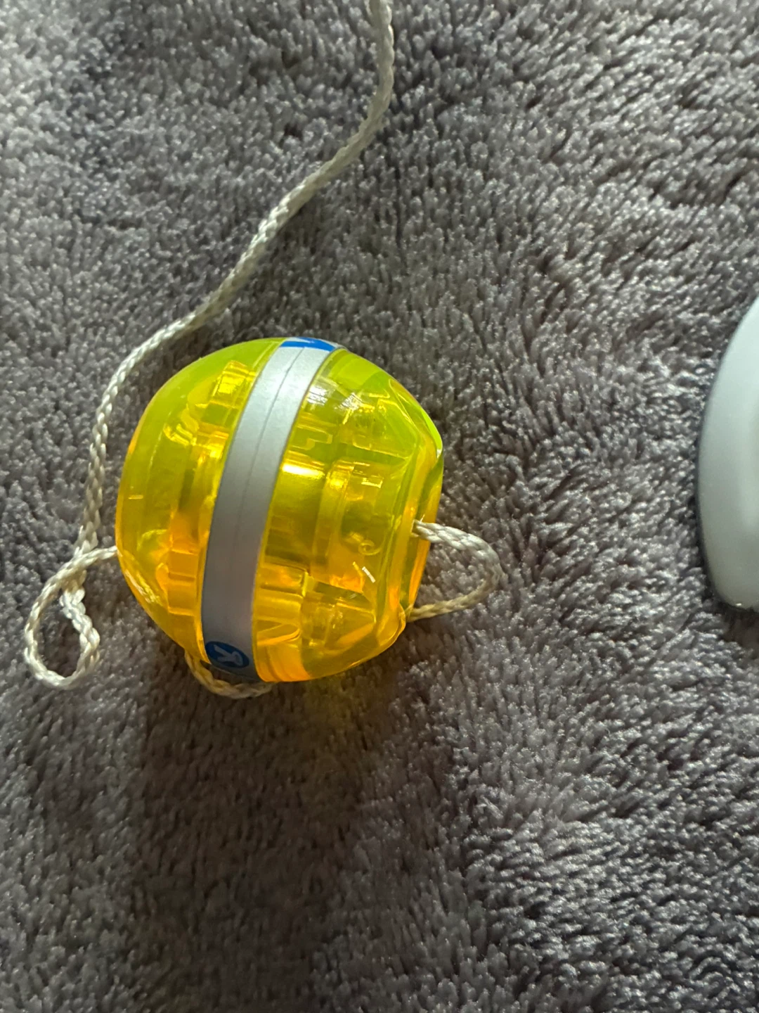 Vintage Astrojax V-Max Citrus Yellow Skill Toy Docking Station - photo 5