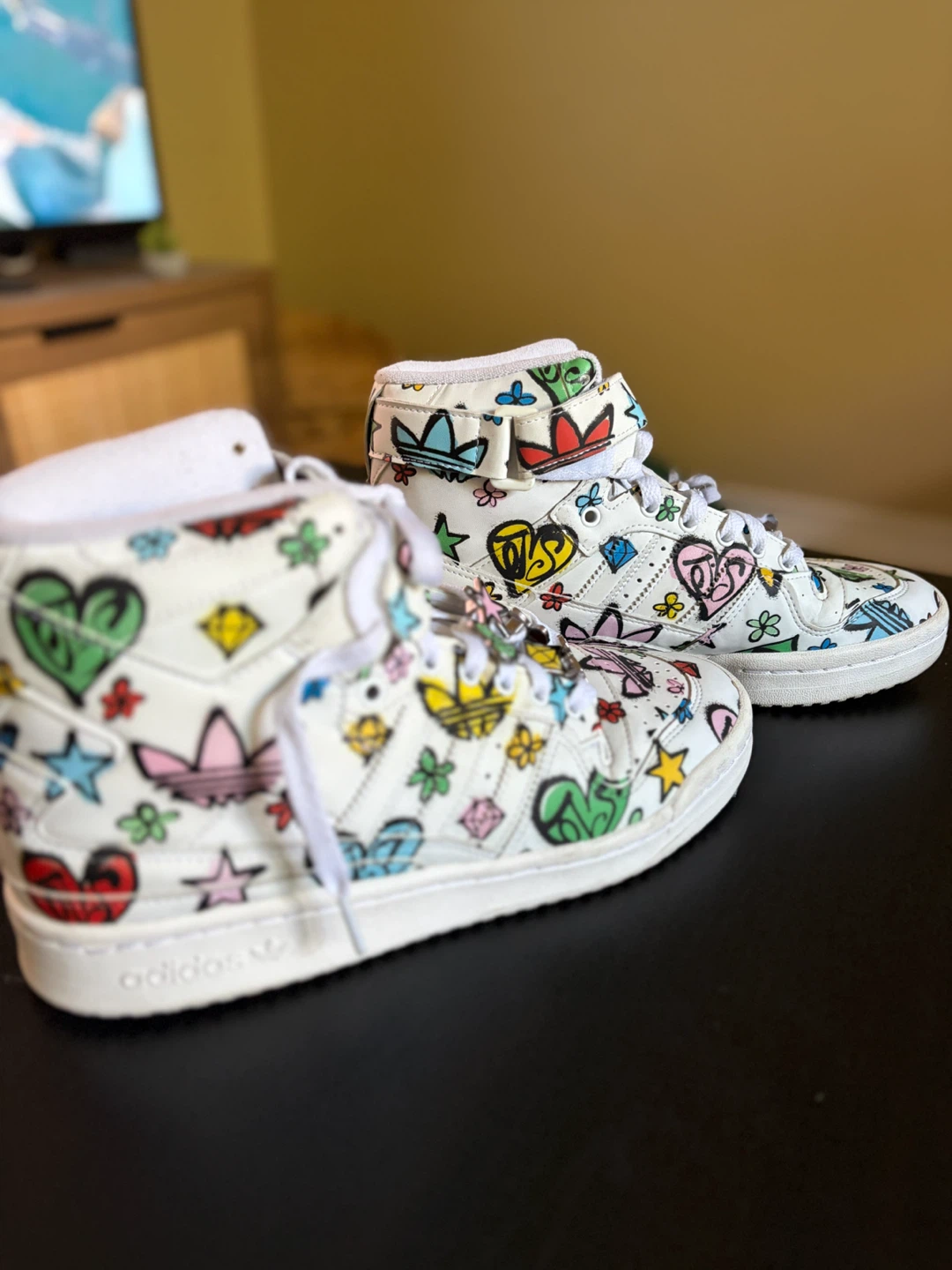 Adidas Forum 84 High x Jeremy Scott Graffiti – Size 8 - photo 3