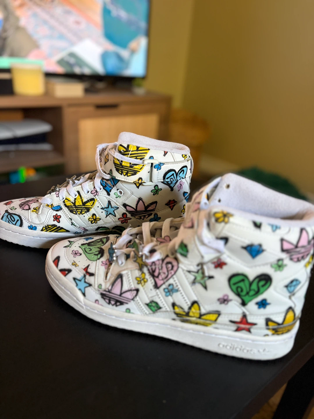 Adidas Forum 84 High x Jeremy Scott Graffiti – Size 8 - photo 5