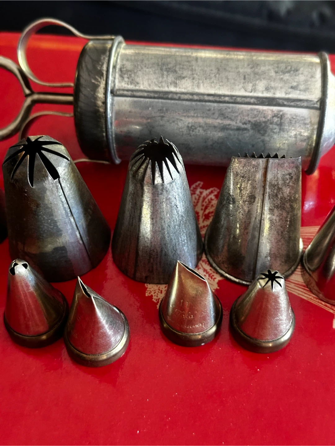 1950s Tala Icing Set w/ Original Booklet - photo 3