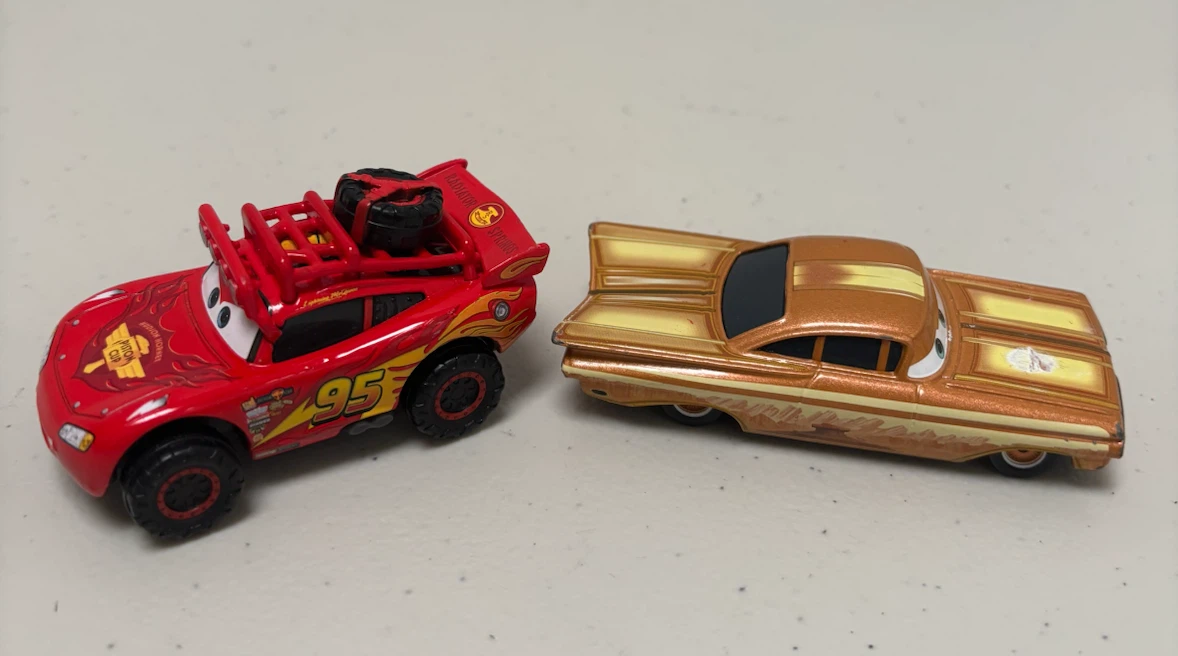 Disney Pixar Cars Lightning McQueen and Ramone Toys - photo 2