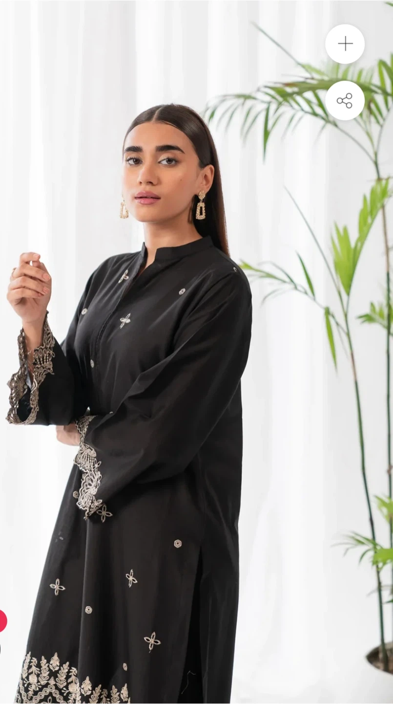 Black embroidered two piece suit - photo 2