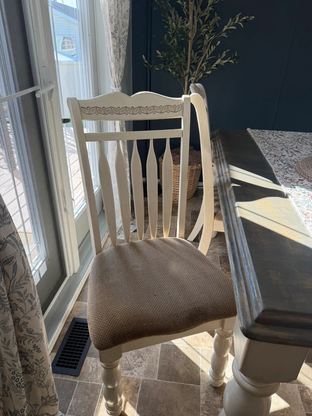 Solid Wood Dining Table with 6 Chairs - photo 2