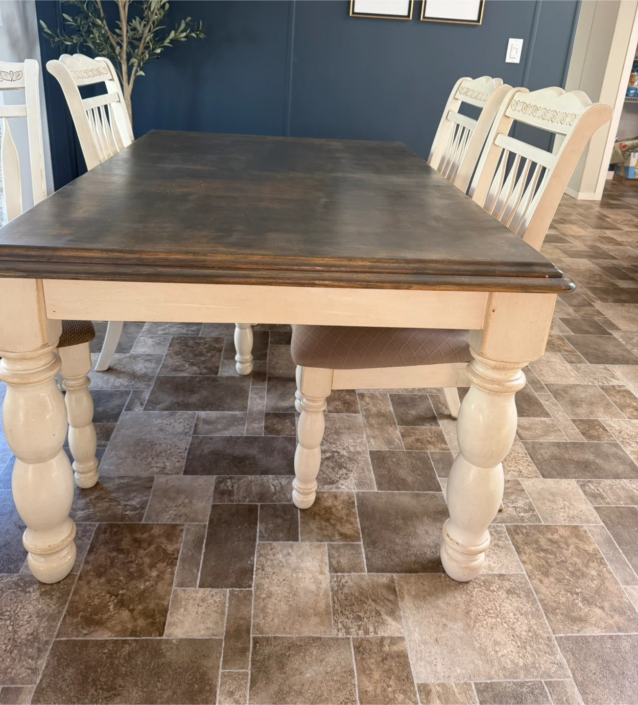Solid Wood Dining Table with 6 Chairs - photo 4