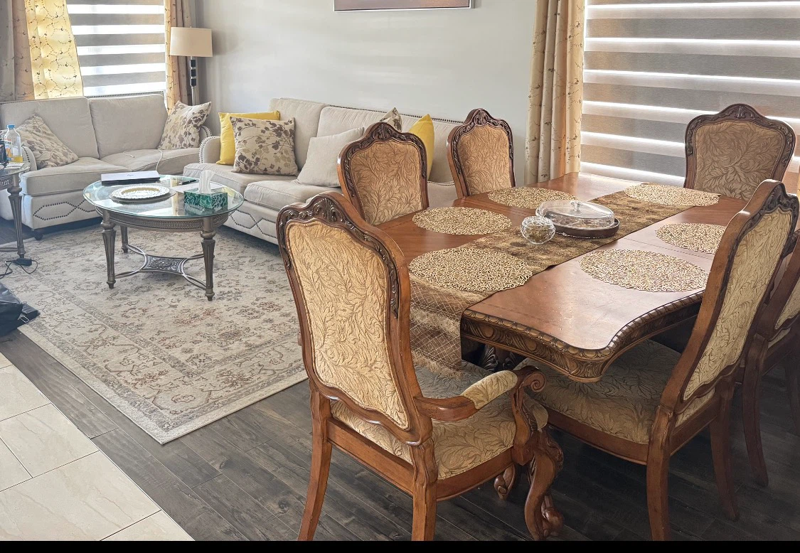 Traditional dining set with 6 chairs $250 - photo 3