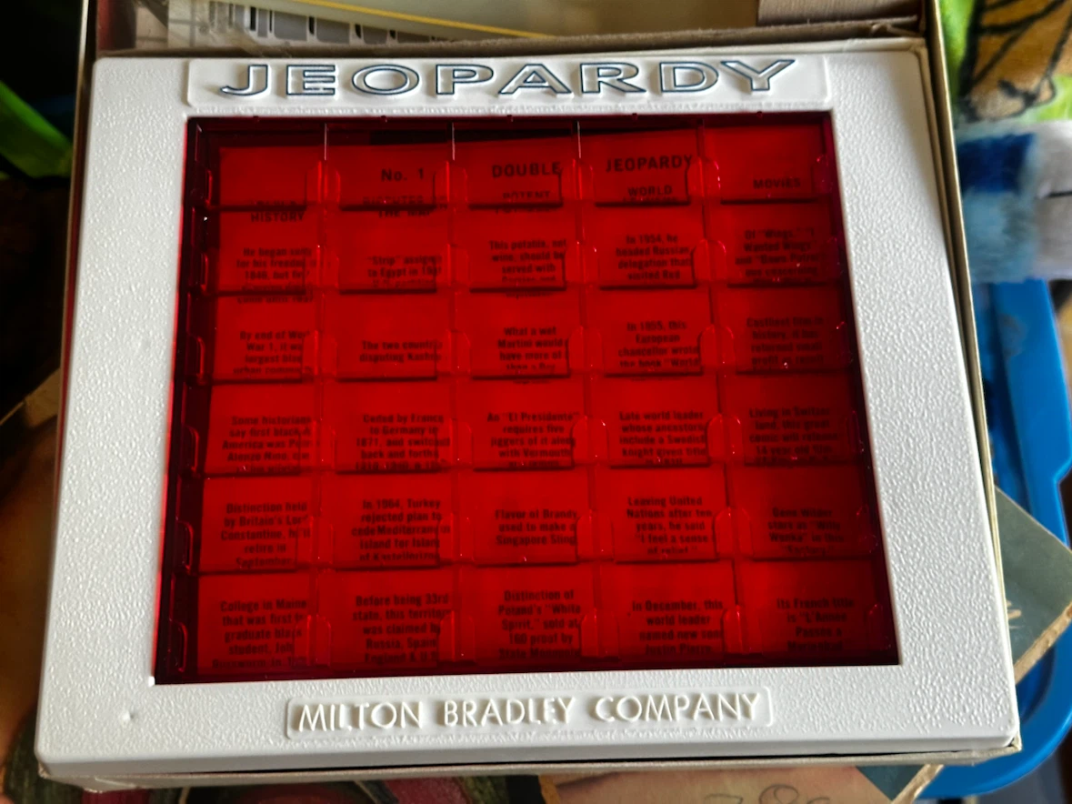 Vintage jeopardy board game - photo 2