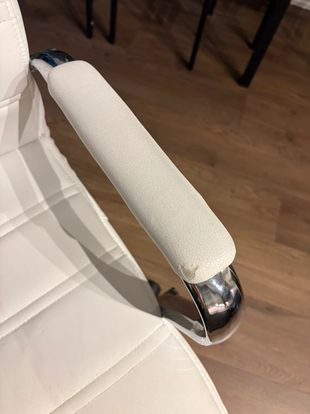 White Office Chair - photo 3