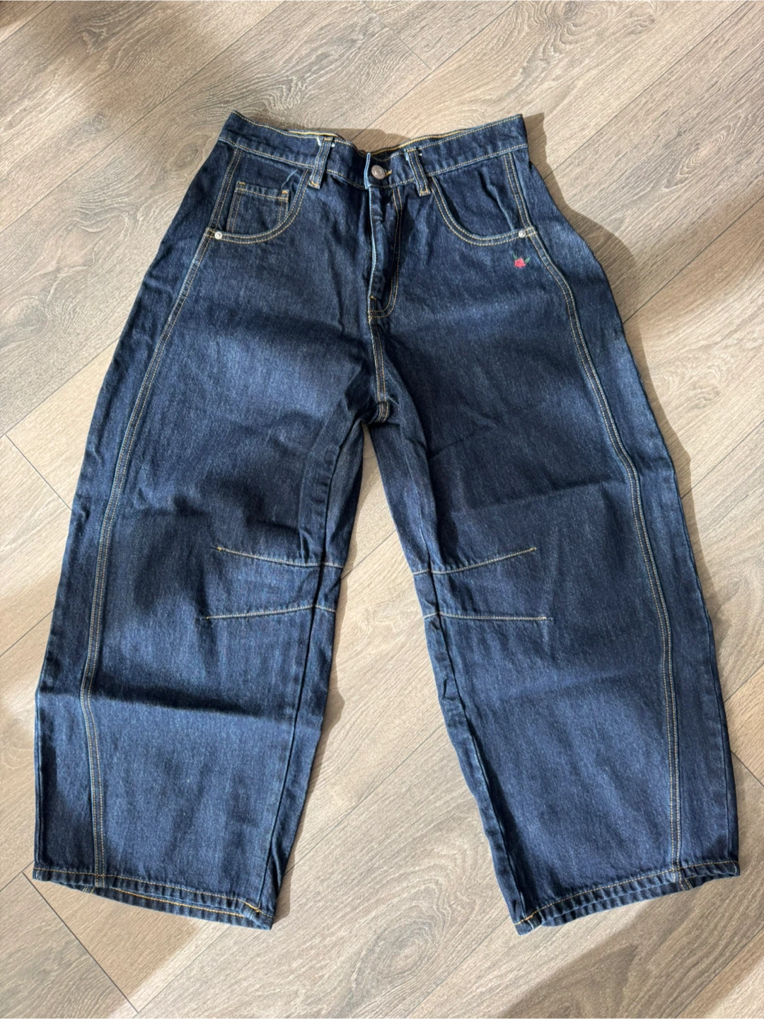 Wide Leg Dark Wash Denim Jeans baggy style