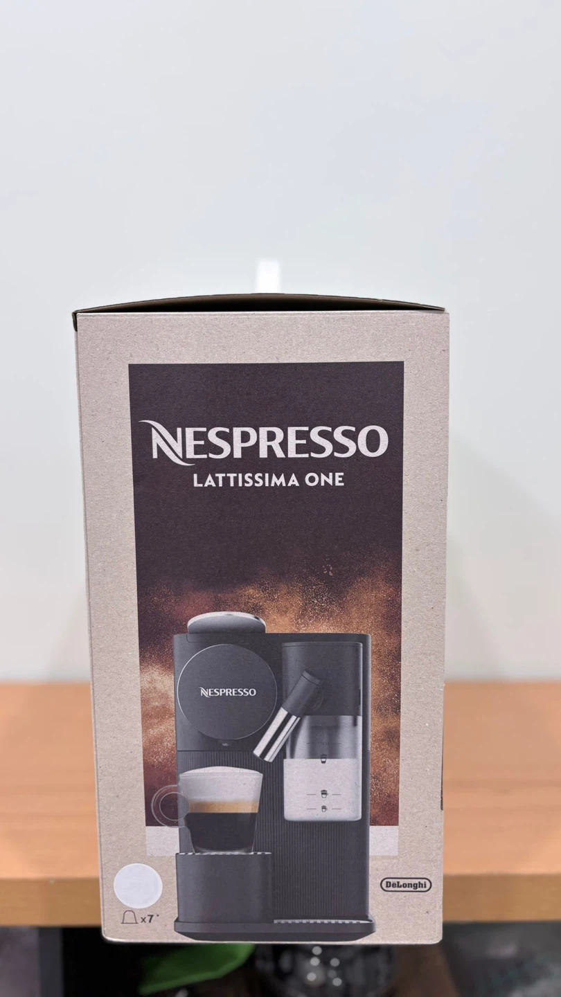 Nespresso Lattissima One Coffee Machine - photo 2