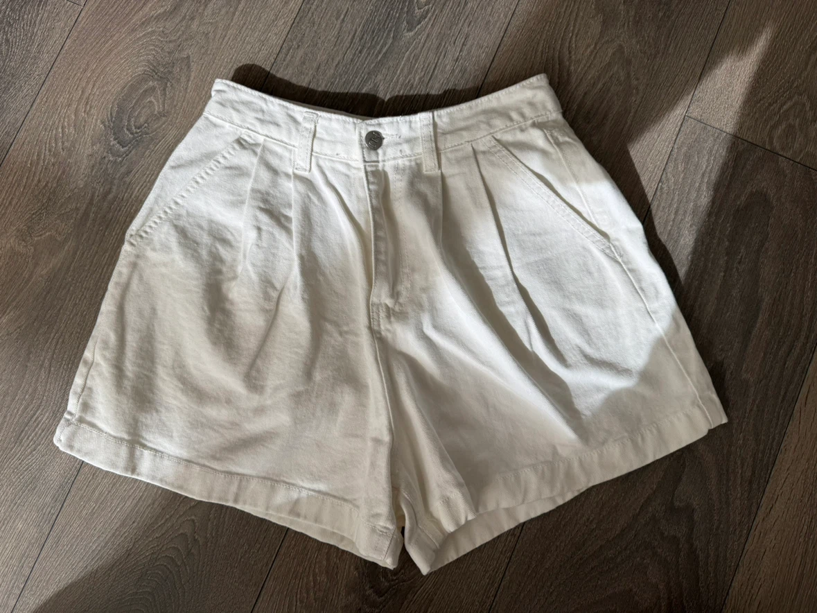Women's Fashion Anou White Cotton Shorts