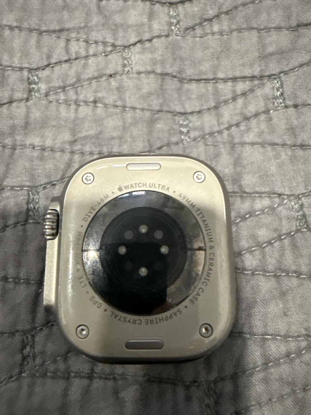 Apple Watch Ultra  2 49mm Titanium - photo 2
