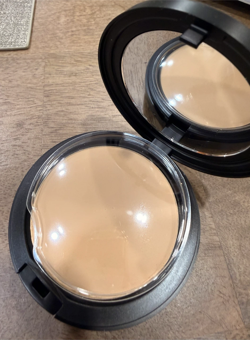 MAC Studio Fix Powder Plus Foundation - shade CN12 - photo 5