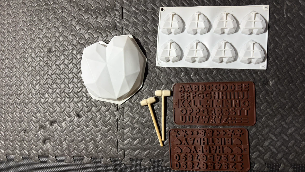 Silicone Cake Moulds and Hammer Set - photo 4