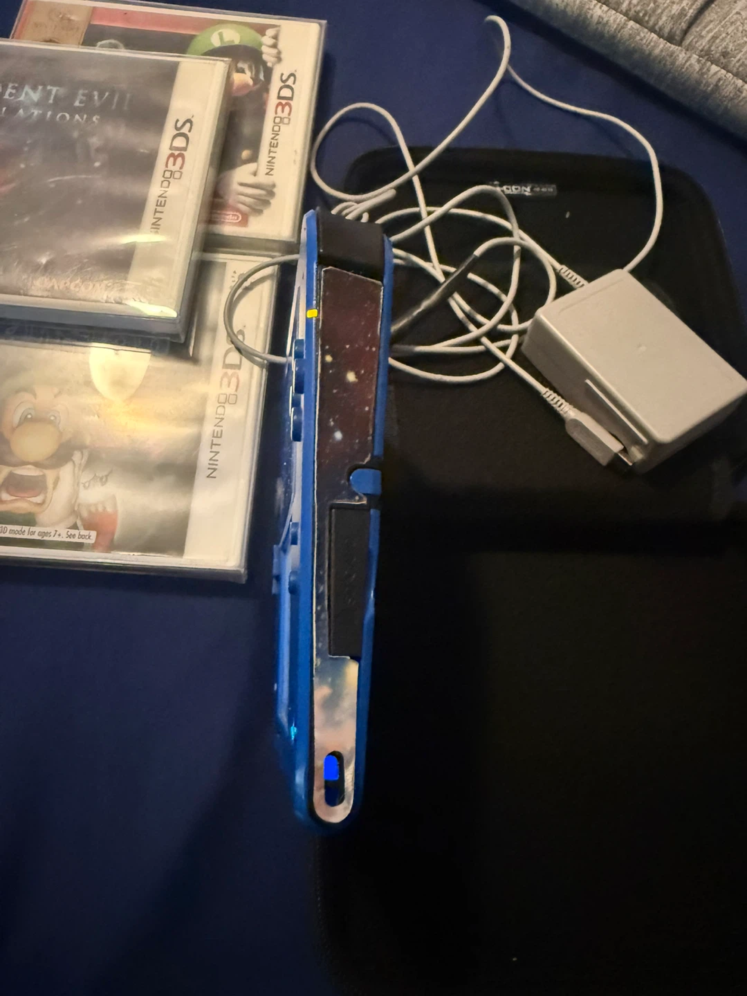 Nintendo 2DS Blue Console with 3 Games and Charger - photo 4