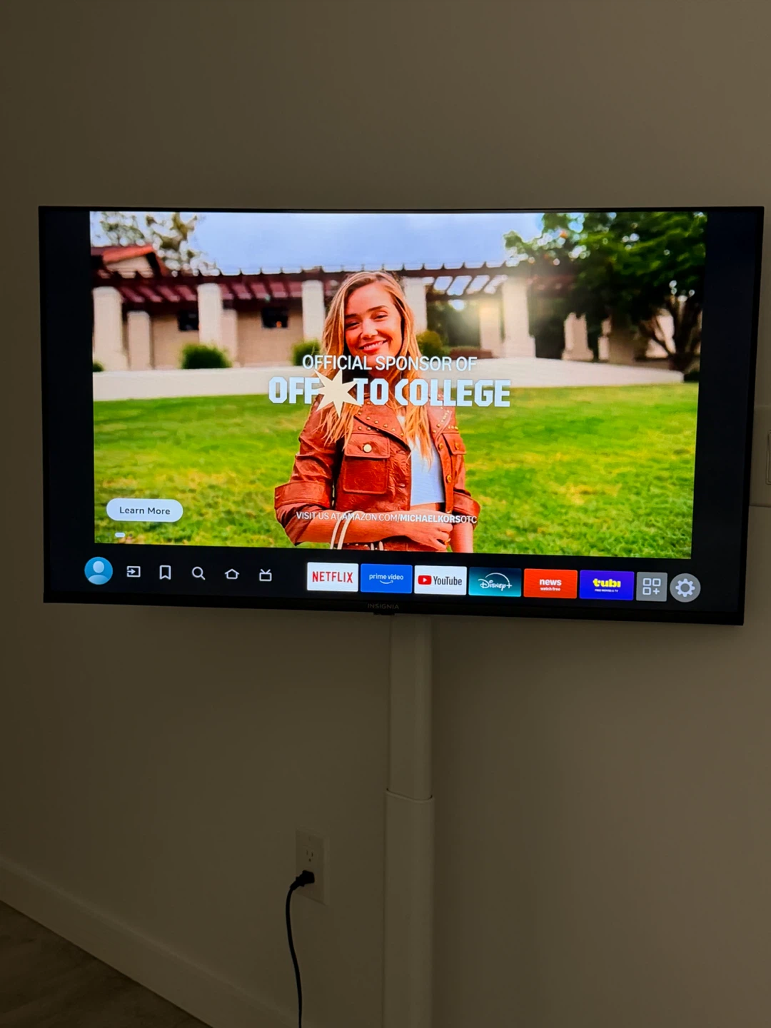 Insignia 40-inch F40 Series Smart Fire TV - photo 3