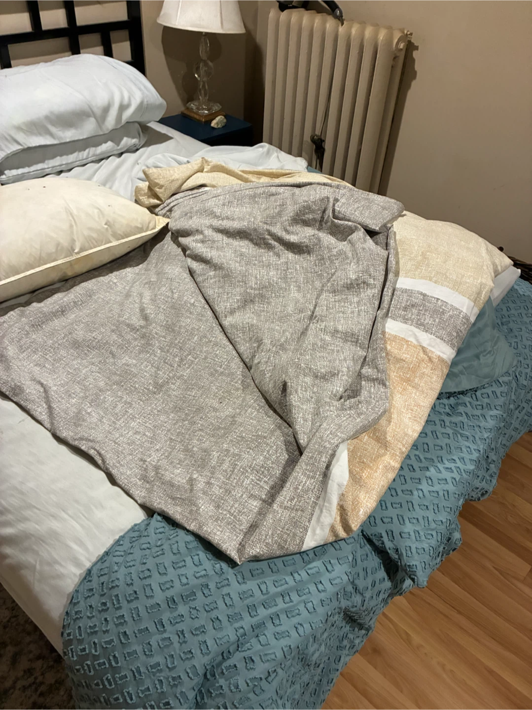 Textured Grey and Beige Bedding duvet, cover, plus pillow - photo 2