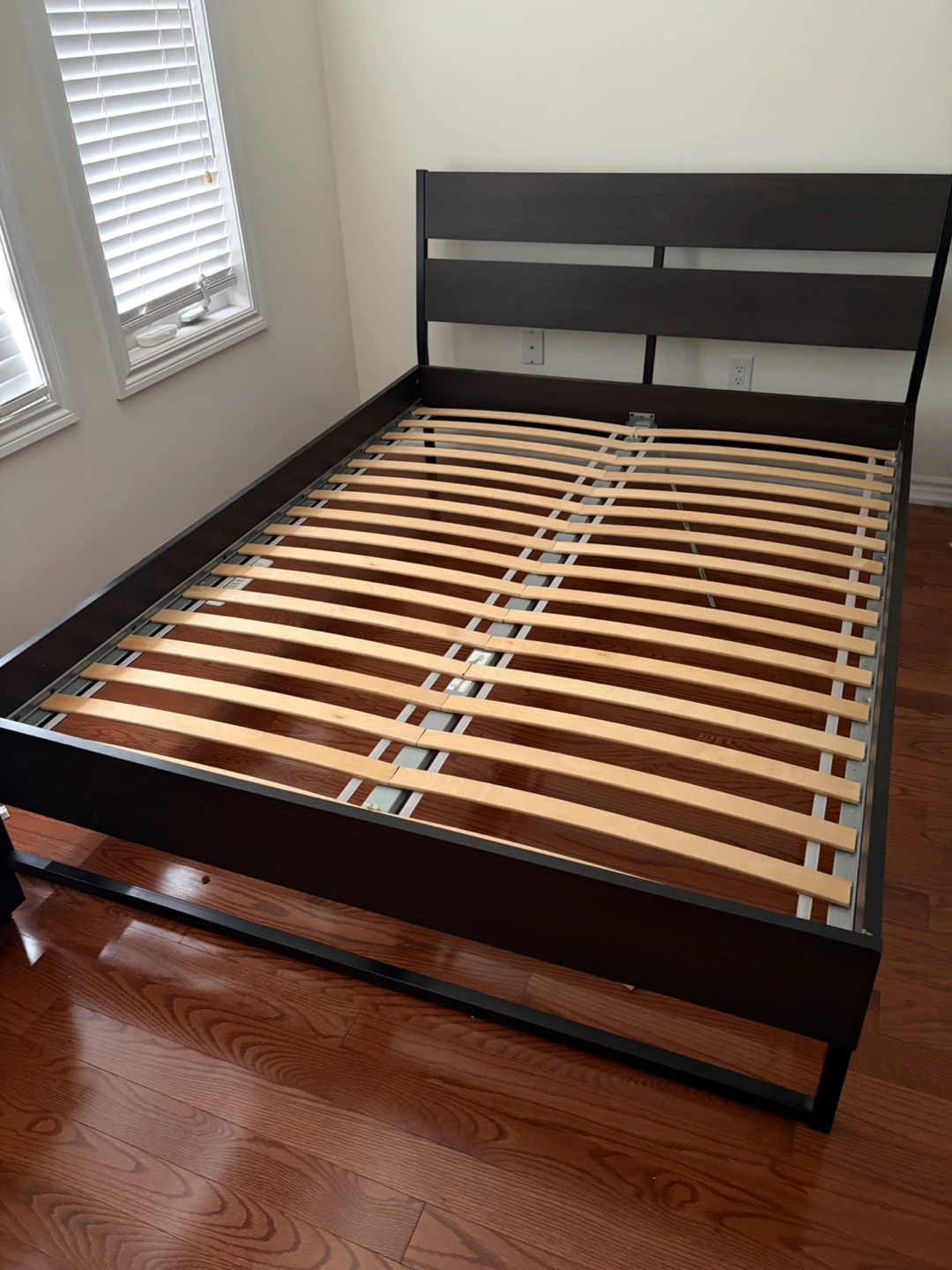 Double bed frame and mattress
