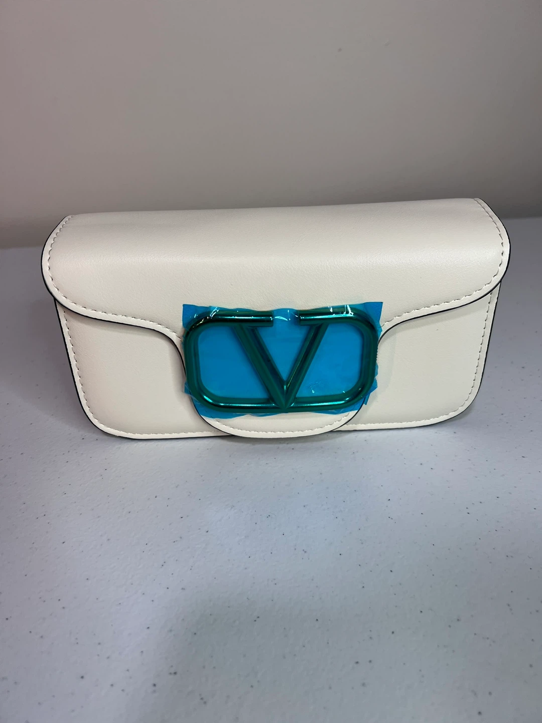 Valentino Garavani White VLogo Chain Clutch