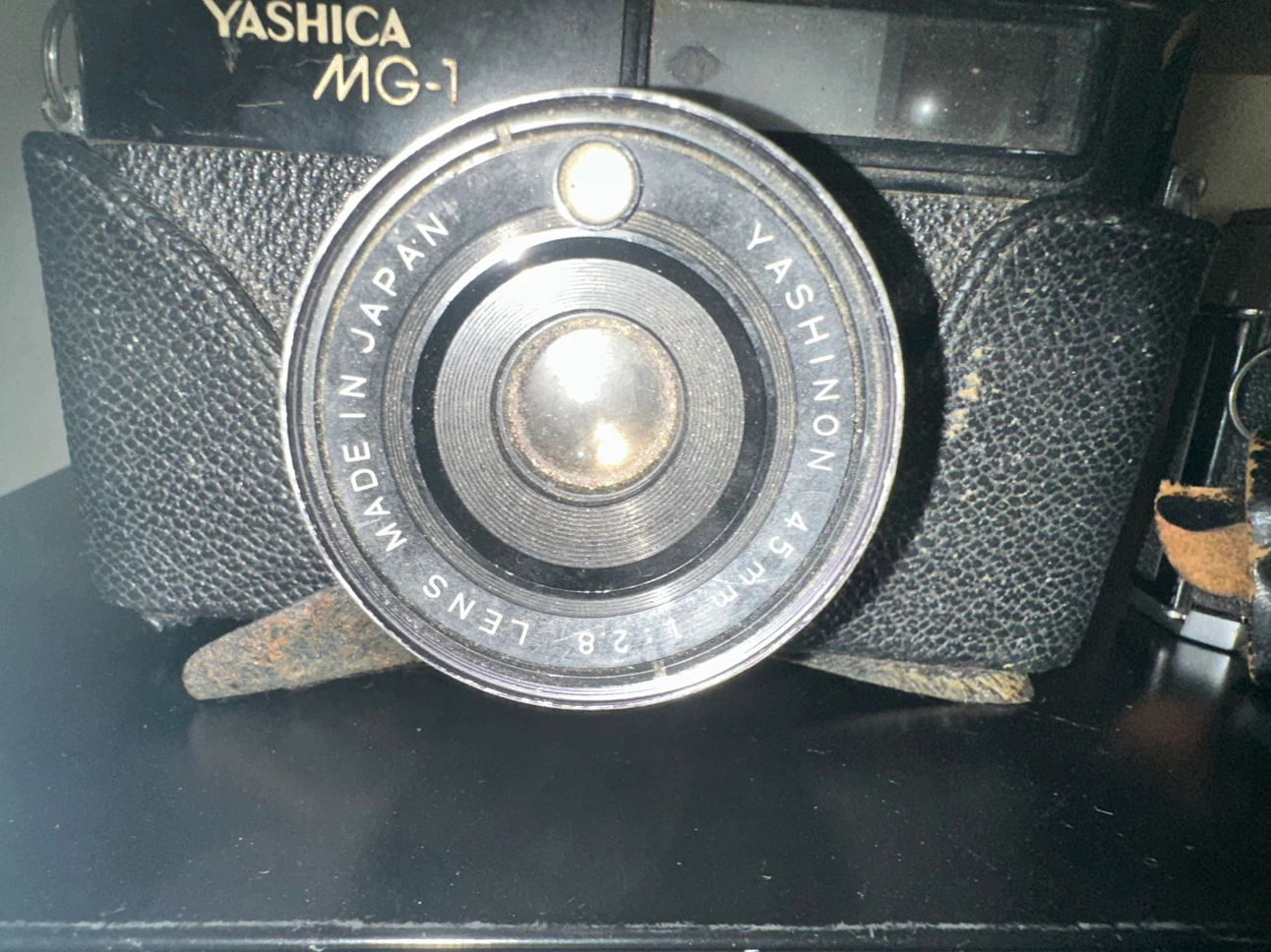 Yashica MG-1 Film Camera - photo 2