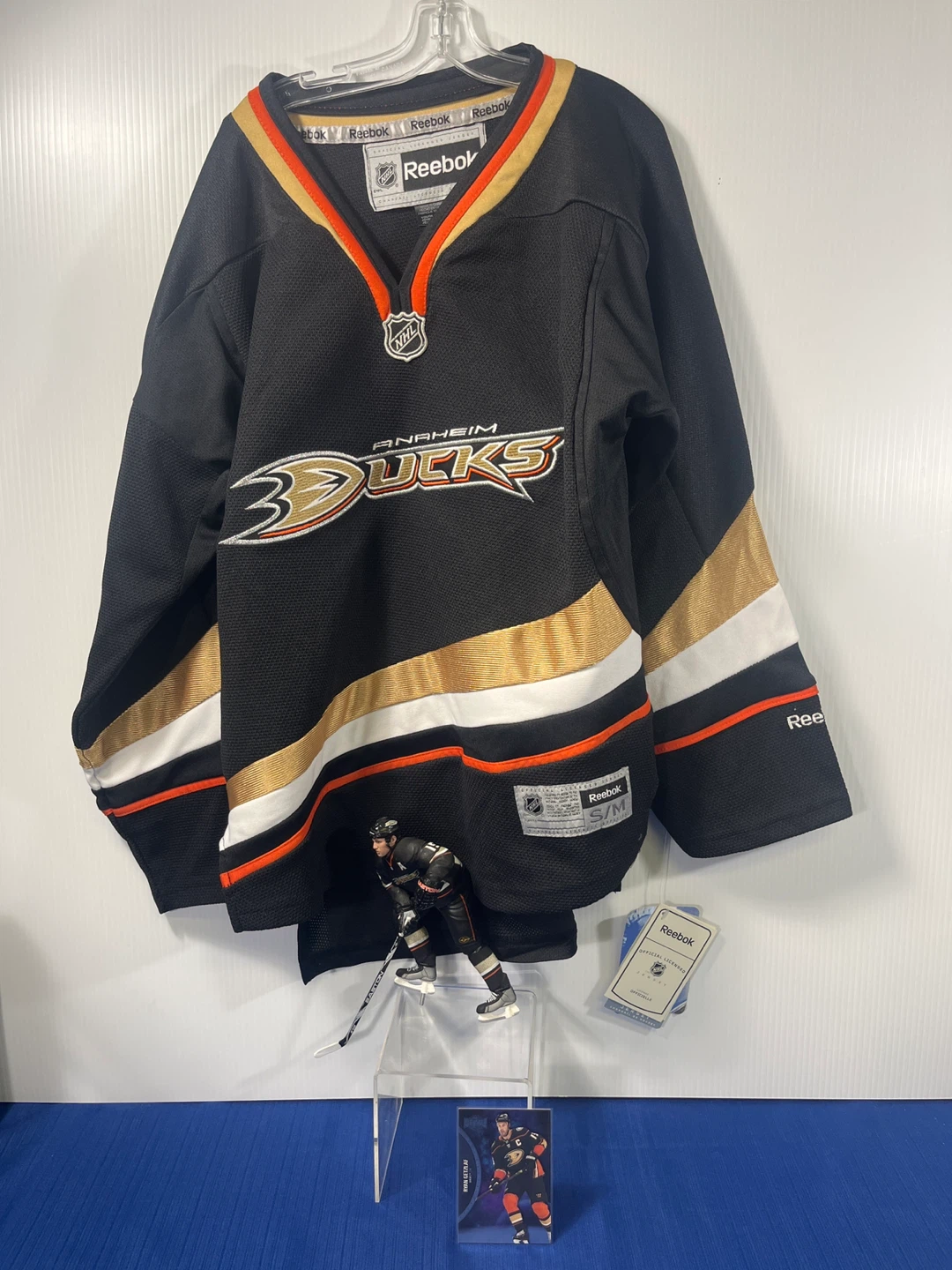 Ducks Jersey S/M + Free Getzlaf Items
